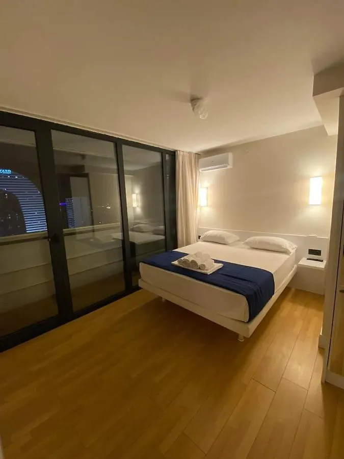 Batumda Aparthotel 5*, Батуми